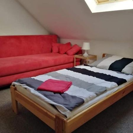 Bakin Bar Hotel Třebíč Екстериор снимка