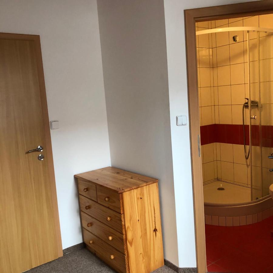 Bakin Bar Hotel Třebíč Екстериор снимка