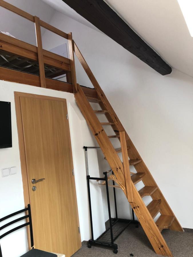 Bakin Bar Hotel Třebíč Екстериор снимка