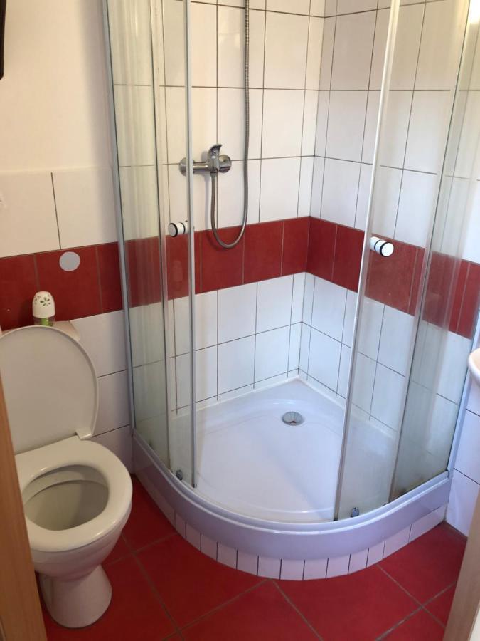 Bakin Bar Hotel Třebíč Екстериор снимка