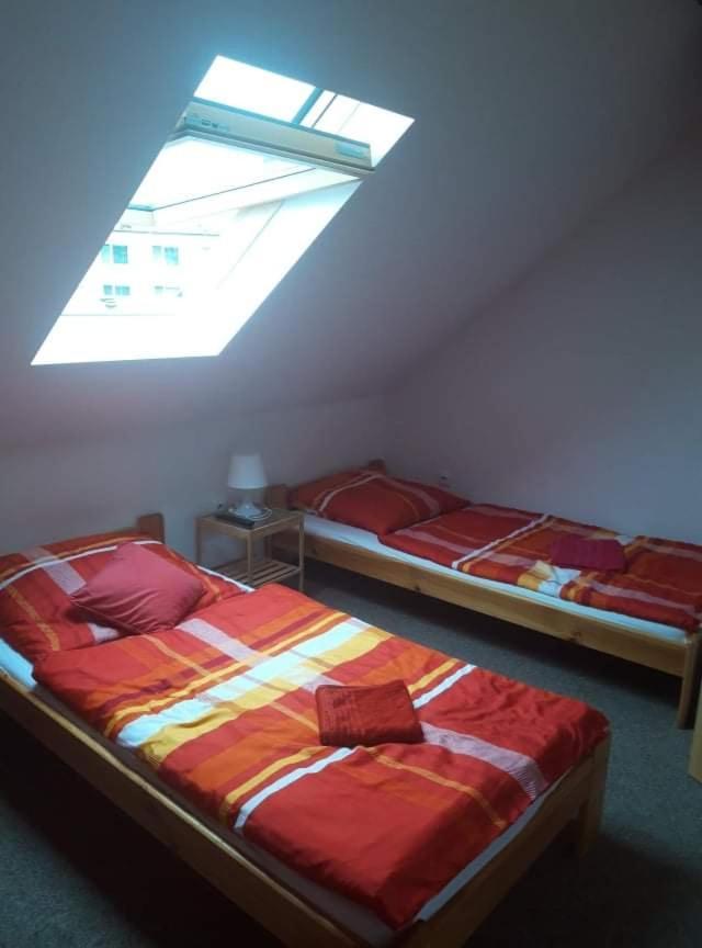Bakin Bar Hotel Třebíč Екстериор снимка