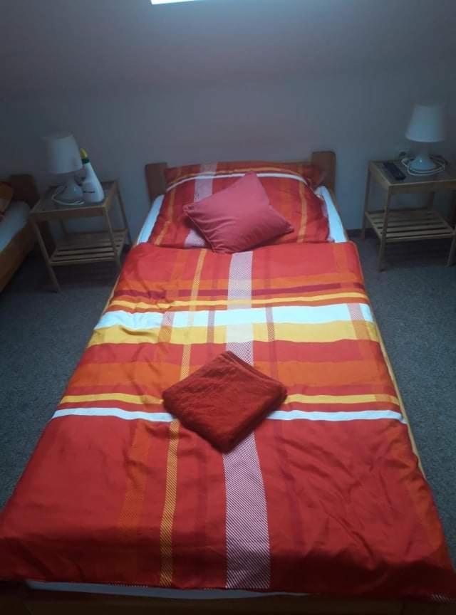 Bakin Bar Hotel Třebíč Екстериор снимка