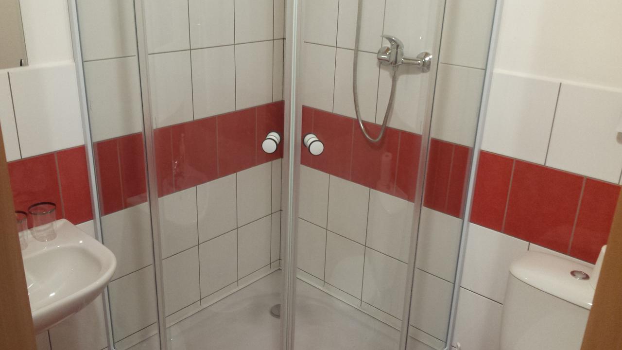 Bakin Bar Hotel Třebíč Екстериор снимка