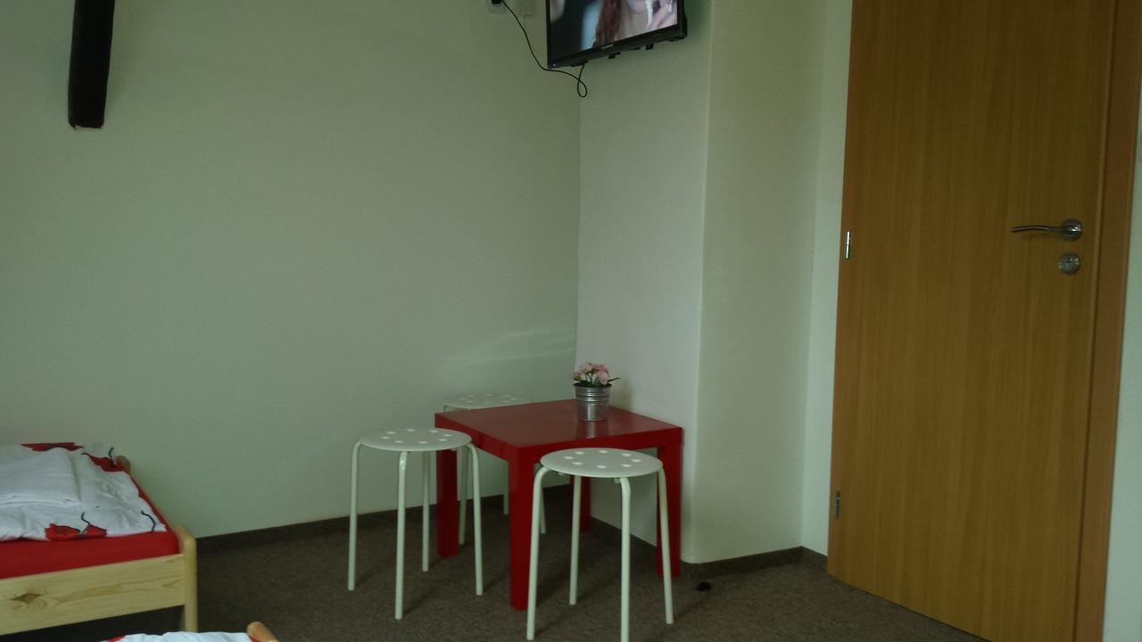 Bakin Bar Hotel Třebíč Екстериор снимка