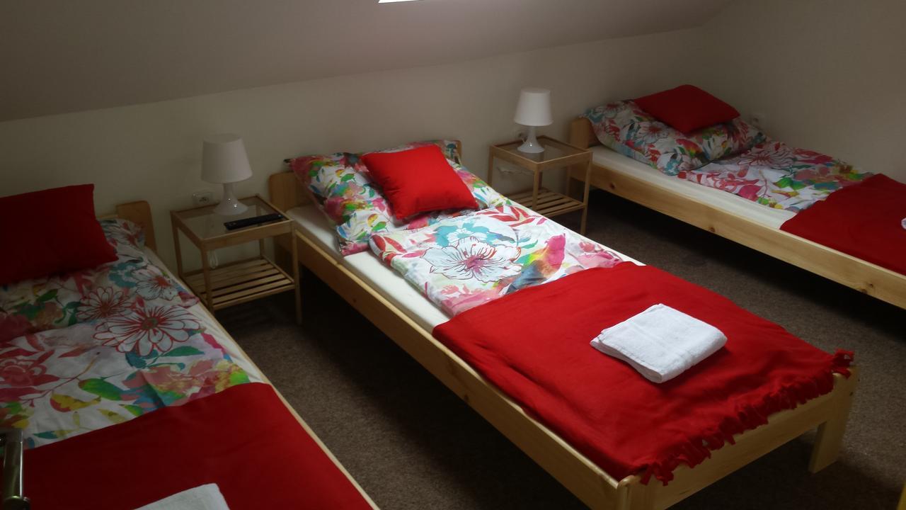 Bakin Bar Hotel Třebíč Екстериор снимка