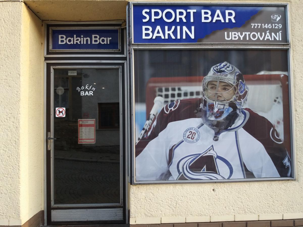 Bakin Bar Hotel Třebíč Екстериор снимка